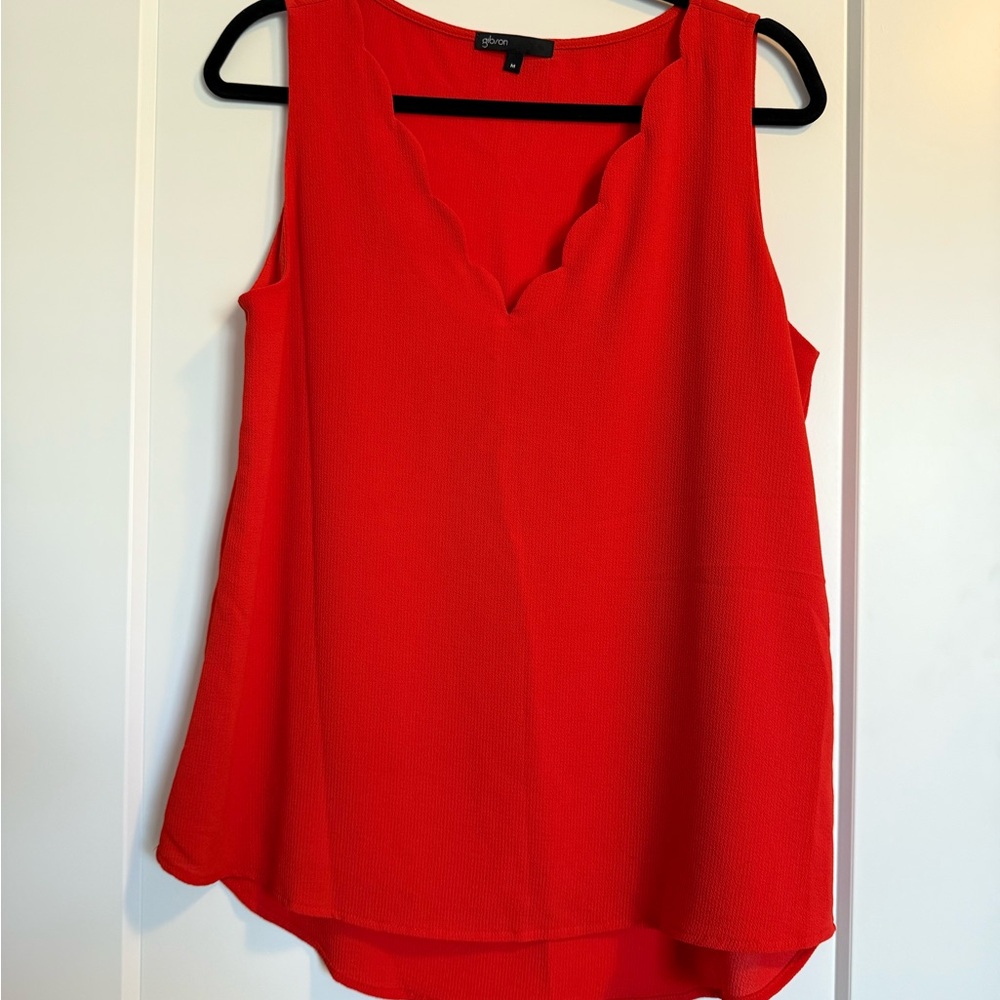 Gibson Orange Scalloped V-Neck Sleeveless Blouse